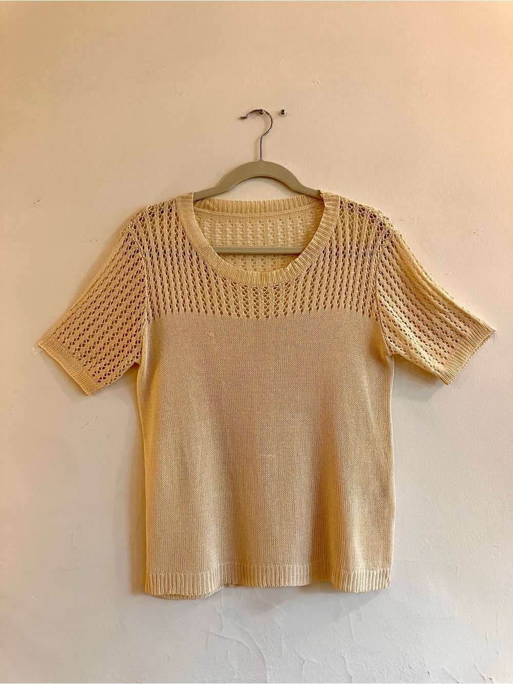 Casual knit cutout light short sleeve tee beige size M